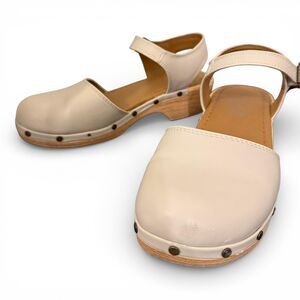 Art Class Beige Clogs With Strap Kids Slip On Shoes Youth Size 2